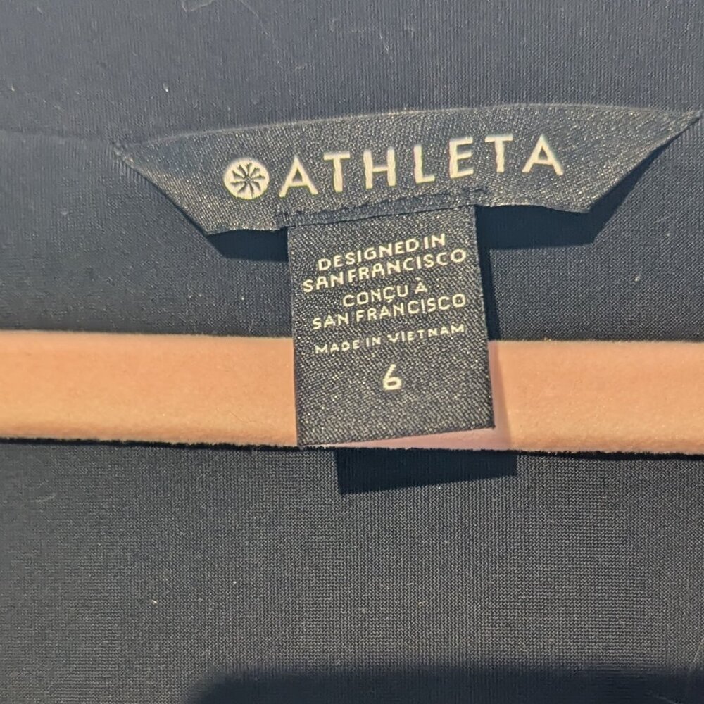EUC Athleta Avenue Blazer Size 6 - Picture 7 of 10